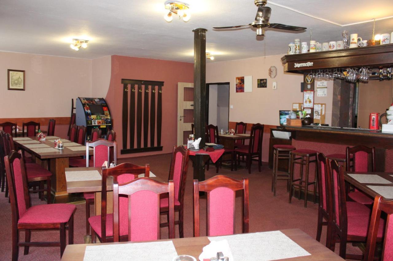 Stříbro 燕麦旅馆酒店 外观 照片