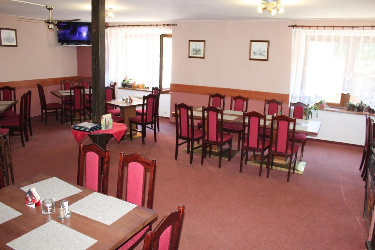 Stříbro 燕麦旅馆酒店 外观 照片