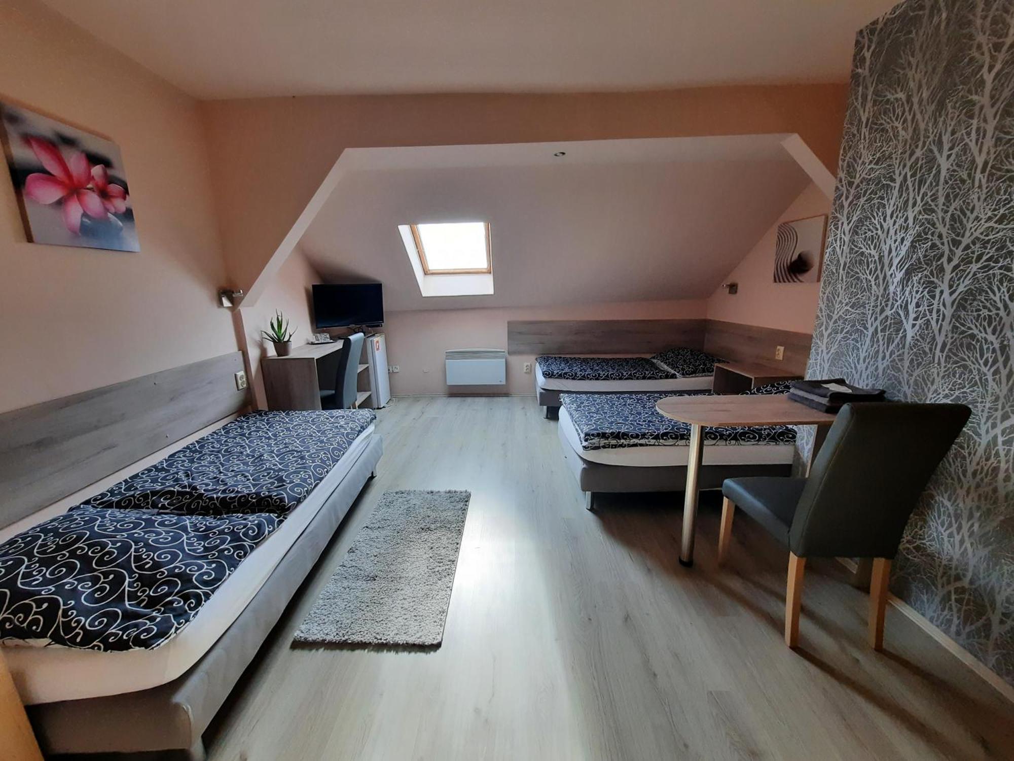 Stříbro 燕麦旅馆酒店 外观 照片